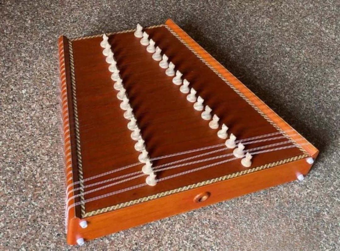Diimpor dari India, dulcimer I - Musical Instrument Of India ulasan dan harga