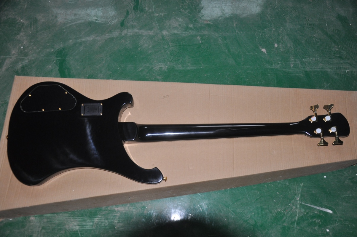 Pabrik Alat Musik memproduksi  - Bass Guitar Fretless ulasan dan harga